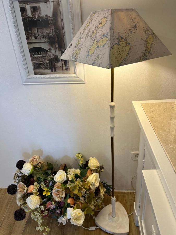 Charming Studio Apartment At House Rustica With Terrace And Nearby Parking Punat Luaran gambar
