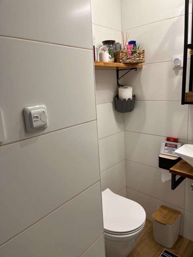 Charming Studio Apartment At House Rustica With Terrace And Nearby Parking Punat Luaran gambar